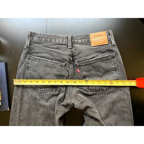 Levis Women Middy Straight Jeans, Washed Black, Size W26, red tab, zip fly jeans - Picture 12 of 16